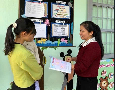 ĐỒNG HÀNH CÙNG PHỤ HUYNH TRONG NUÔI DẠY TRẺ NHÀ TRẺ